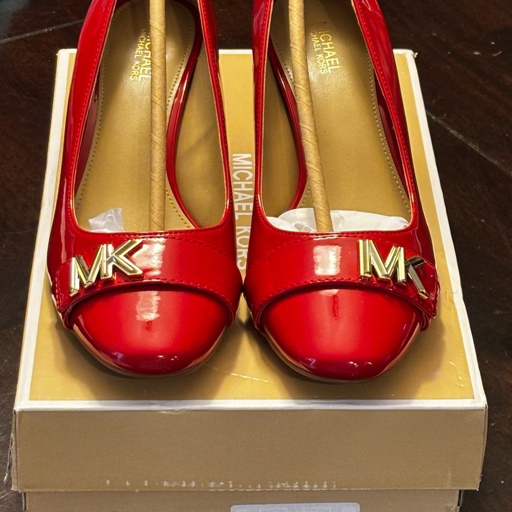 Michael Kors Red Glossy Heels - Picture 2 of 5